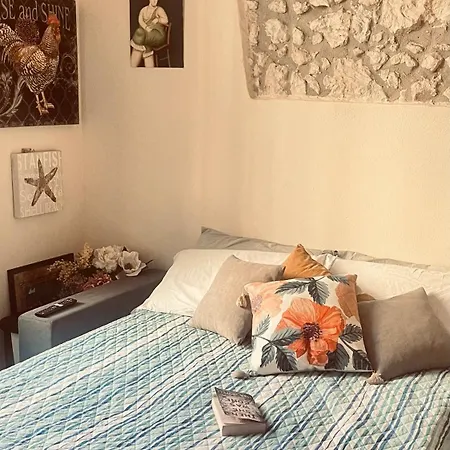Lily Ca Apartment *